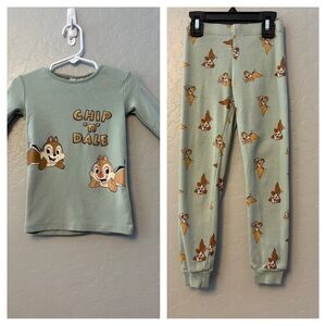 H&M disney green and glitter chip and dale two piece long sleeve pajama set 5t